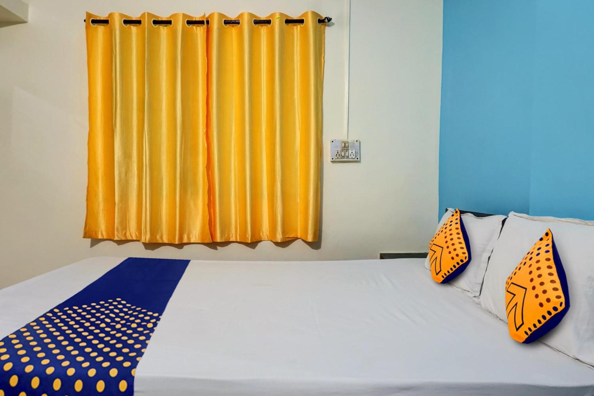 Spot On Samadhan Lodge Pune Exterior foto